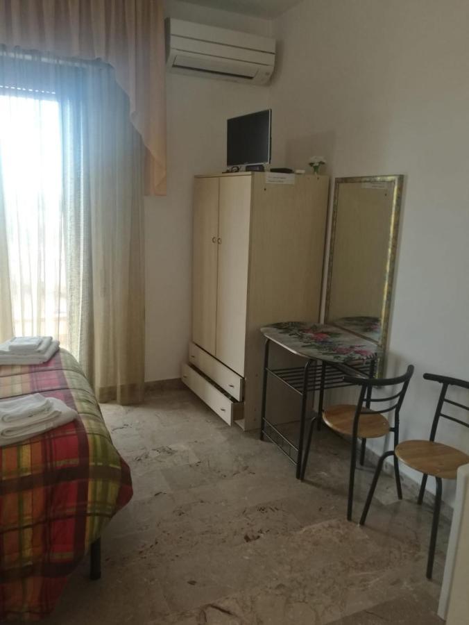 Le Magnolie B&B Roseto Degli Abruzzi Exterior foto